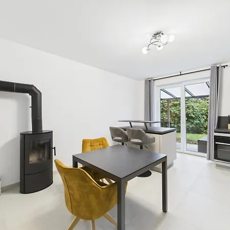 Attraktive Neubauwohnung 아파트